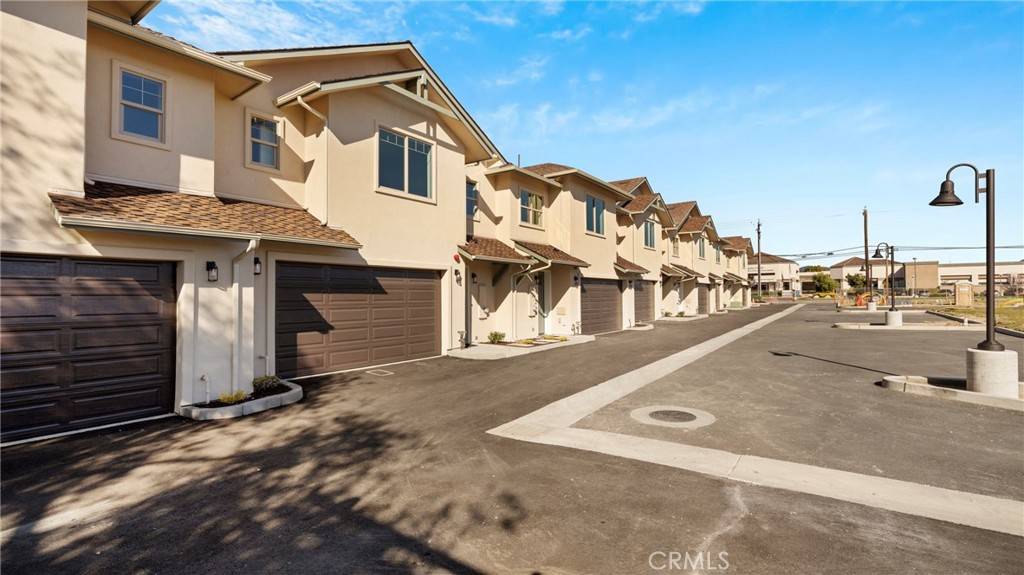 Arroyo Grande, CA 93420,366 S Halcyon RD