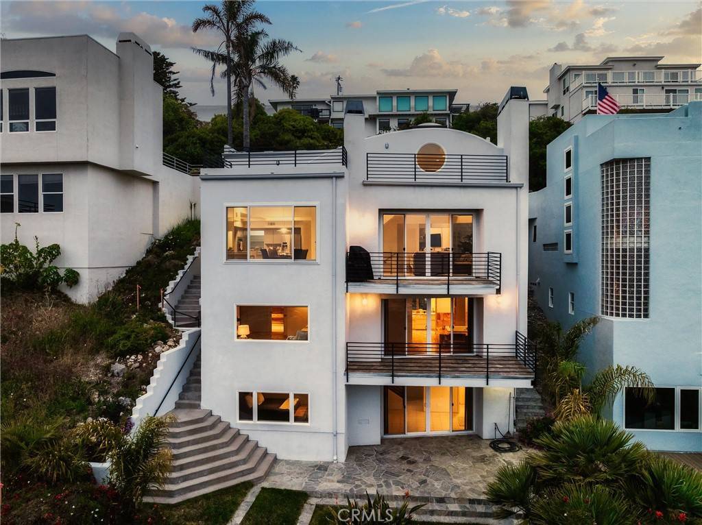 Pismo Beach, CA 93449,961 Shafer LN