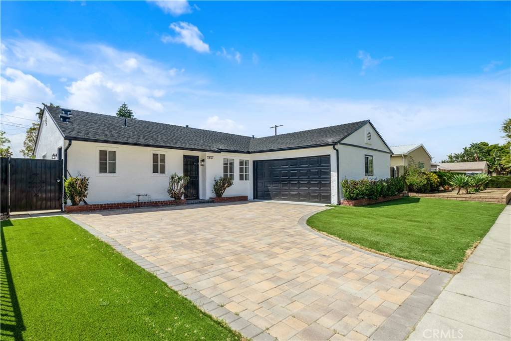 Reseda, CA 91335,7927 Zelzah AVE