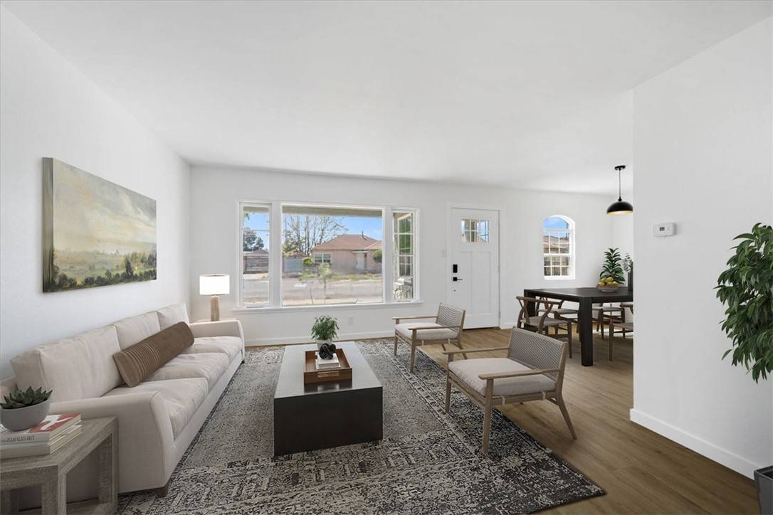 Santa Maria, CA 93458,824 S Smith ST