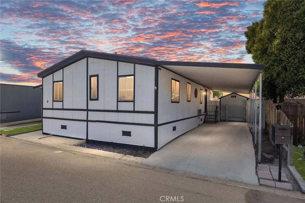 Bakersfield, CA 93308,4 Dogwood LN