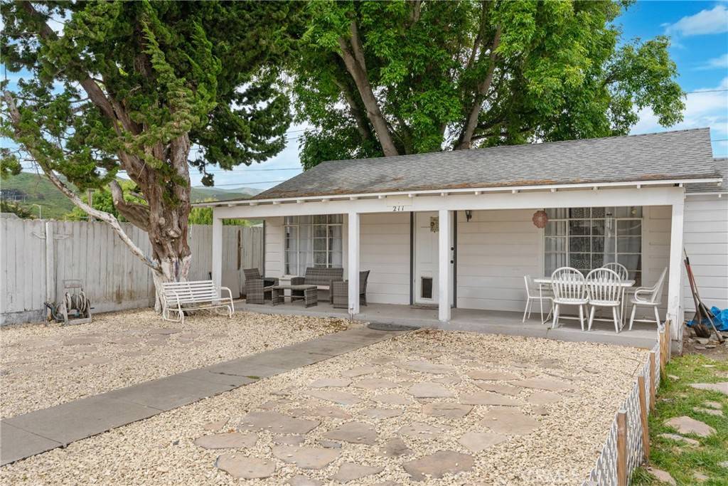 Lompoc, CA 93436,211 S K ST