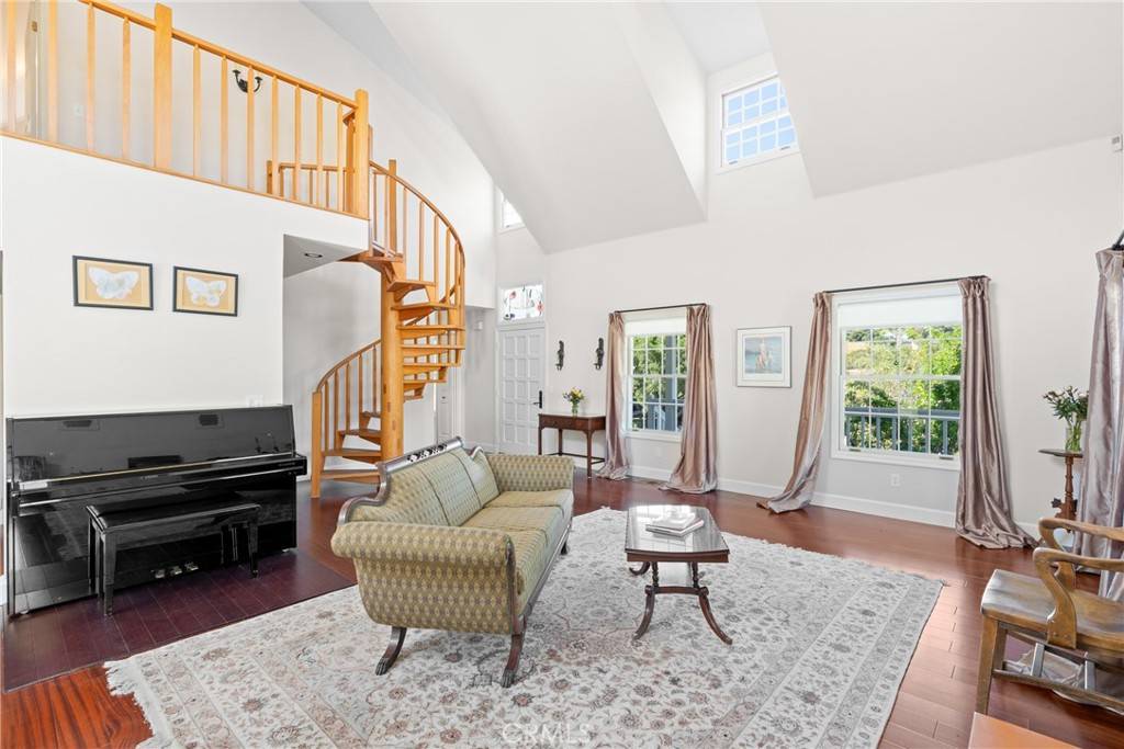 San Luis Obispo, CA 93405,260 Twin Ridge DR
