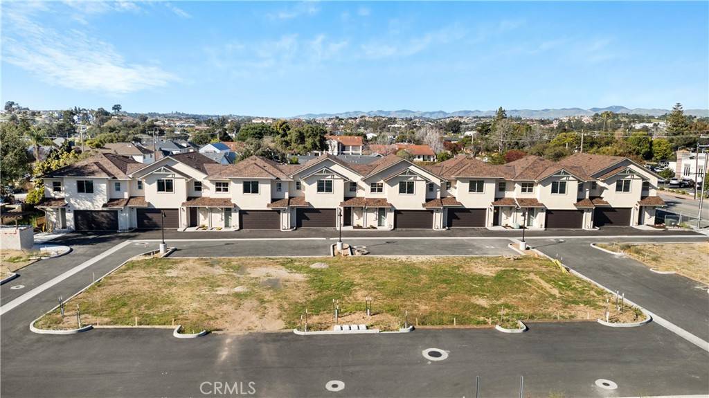 Arroyo Grande, CA 93420,358 S Halcyon RD
