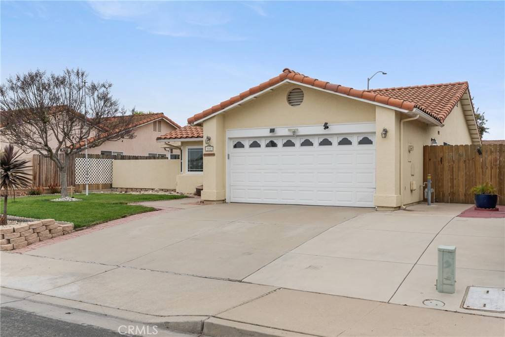 Santa Maria, CA 93455,445 El Nido CT