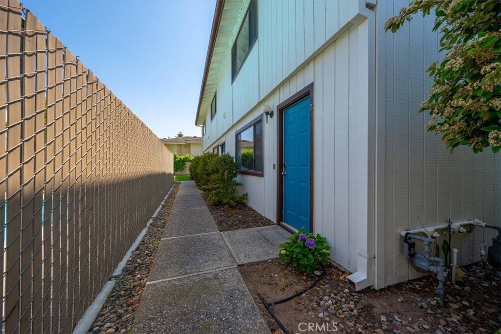 Grover Beach, CA 93433,676 N 12th ST #3