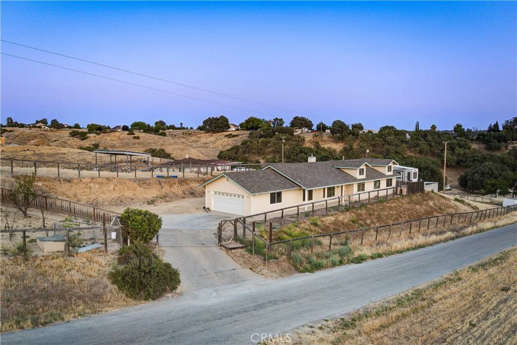 Paso Robles, CA 93446,1690 Buck WAY