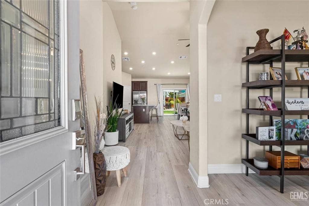 Bakersfield, CA 93313,5912 Blue Spruce AVE