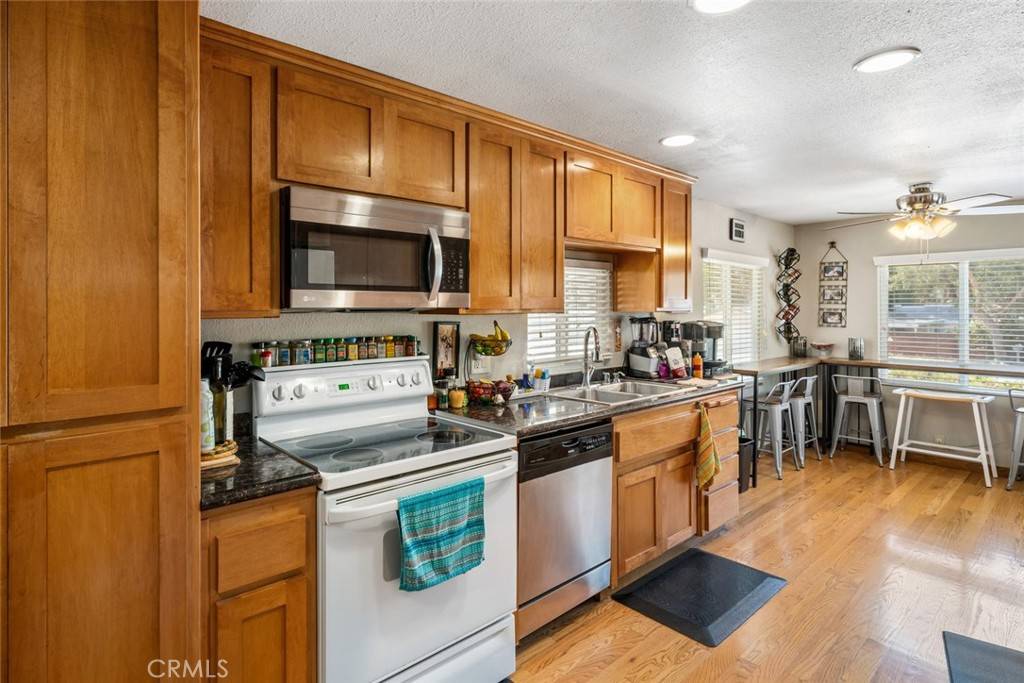 Paso Robles, CA 93446,2883 Mammoth LN
