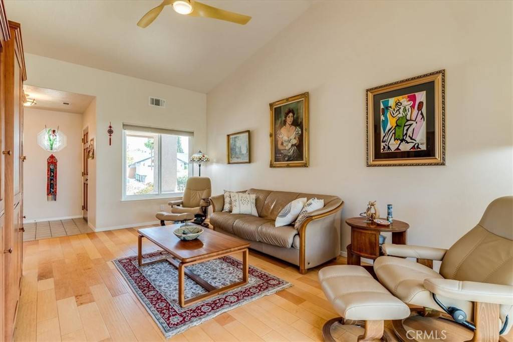 Santa Maria, CA 93454,1639 Cat LN
