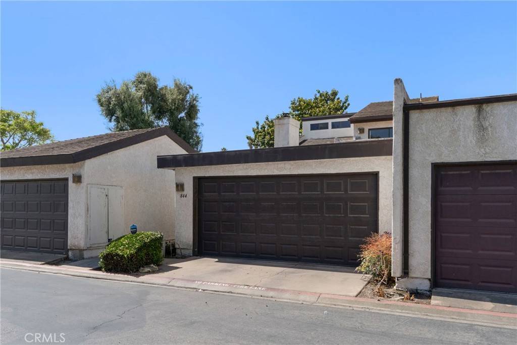 Santa Maria, CA 93454,844 Castle LN
