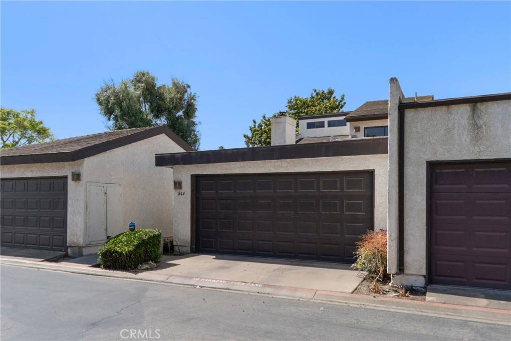 Santa Maria, CA 93454,844 Castle LN