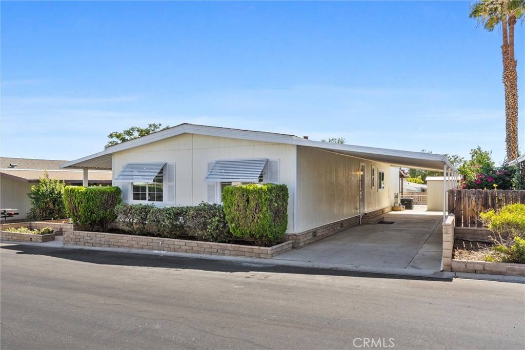 Bakersfield, CA 93306,8536 Kern Canyon RD #136