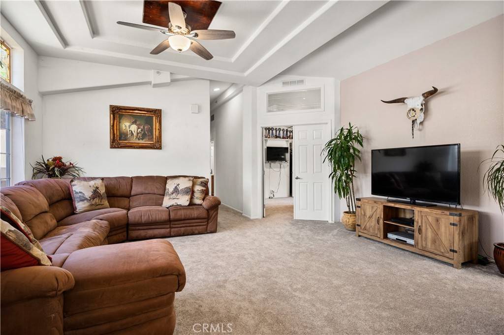 Santa Maria, CA 93454,6870 Long Canyon RD