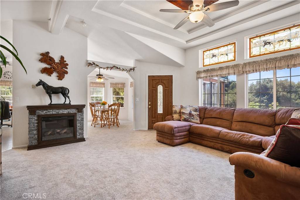Santa Maria, CA 93454,6870 Long Canyon RD