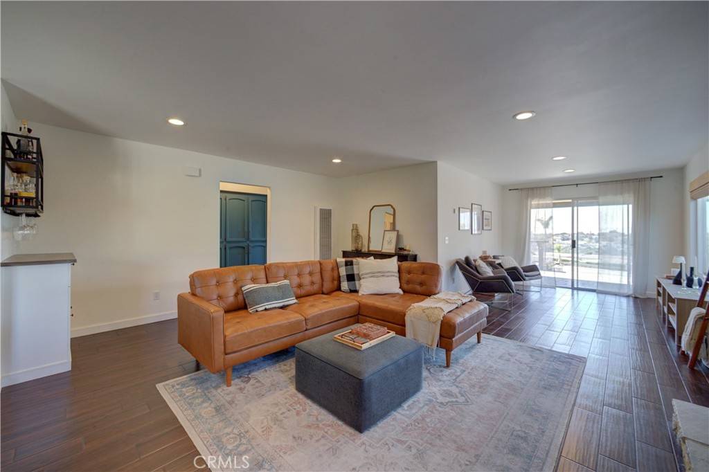 Pismo Beach, CA 93449,709 Shamrock LN