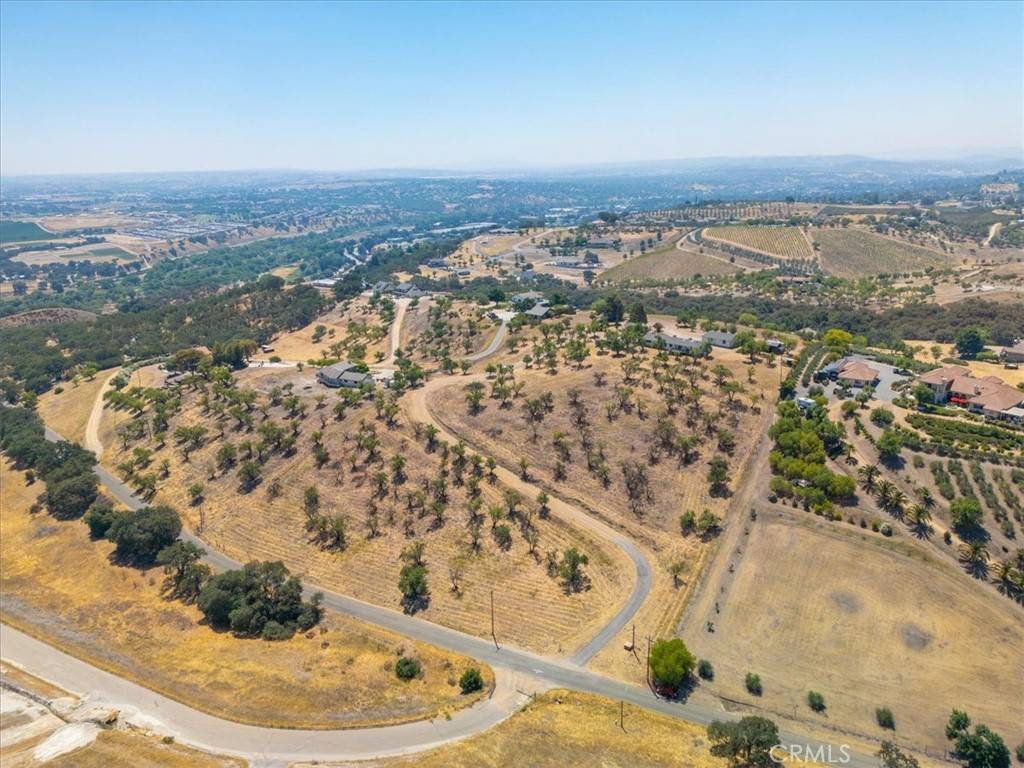 Paso Robles, CA 93446,375 Villa Lots RD
