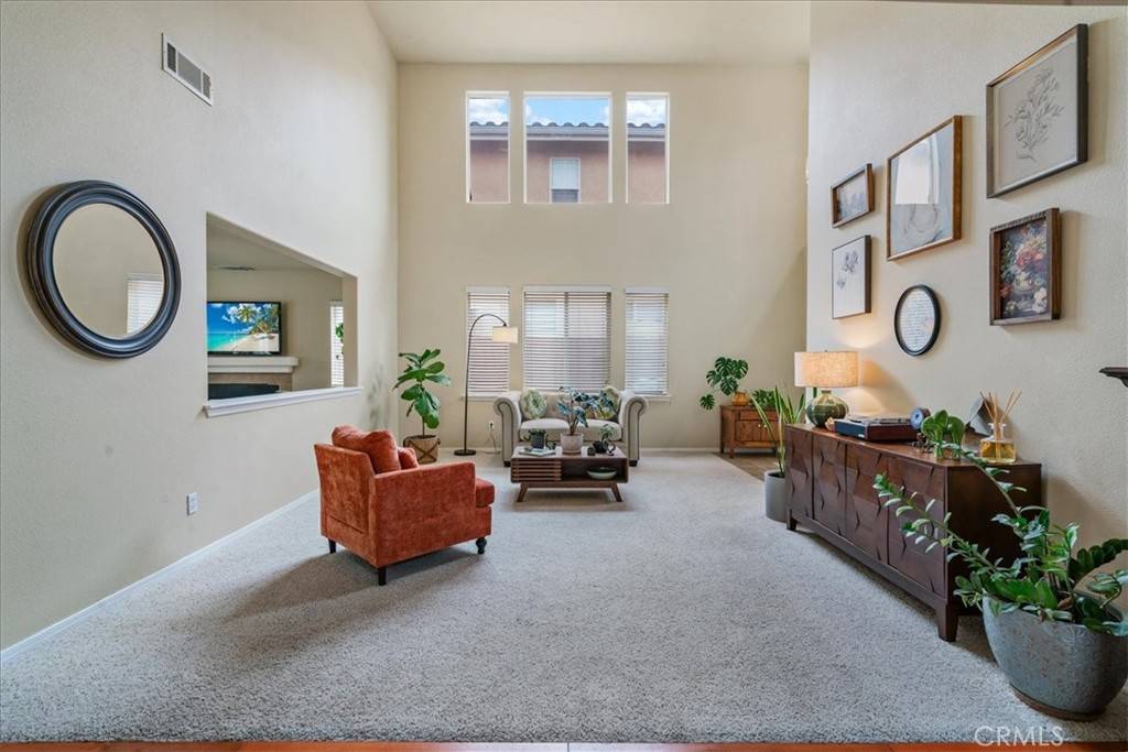 Santa Maria, CA 93454,725 Brandy CT