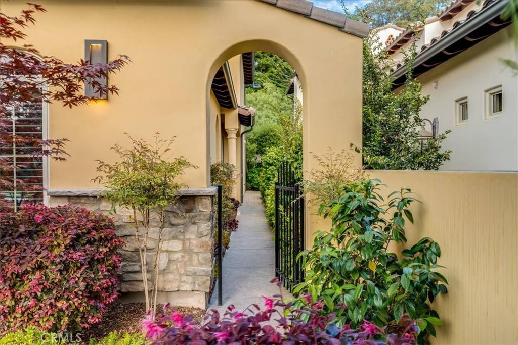 Nipomo, CA 93444,977 Jacqueline PL