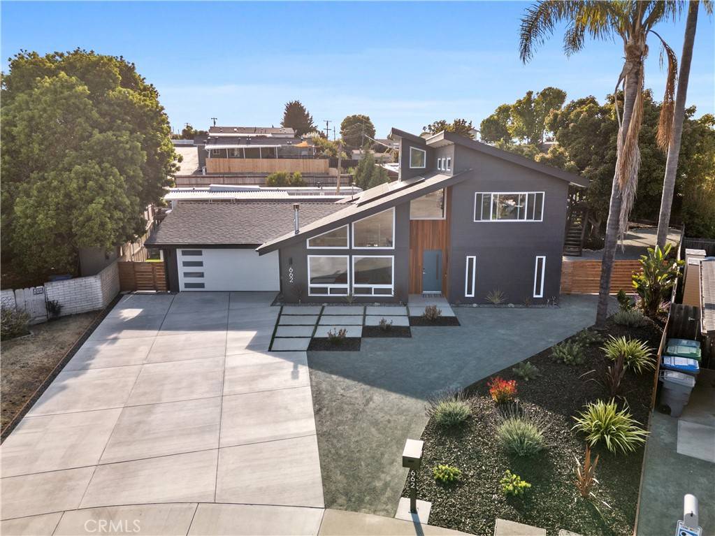 Arroyo Grande, CA 93420,662 Woodland CT
