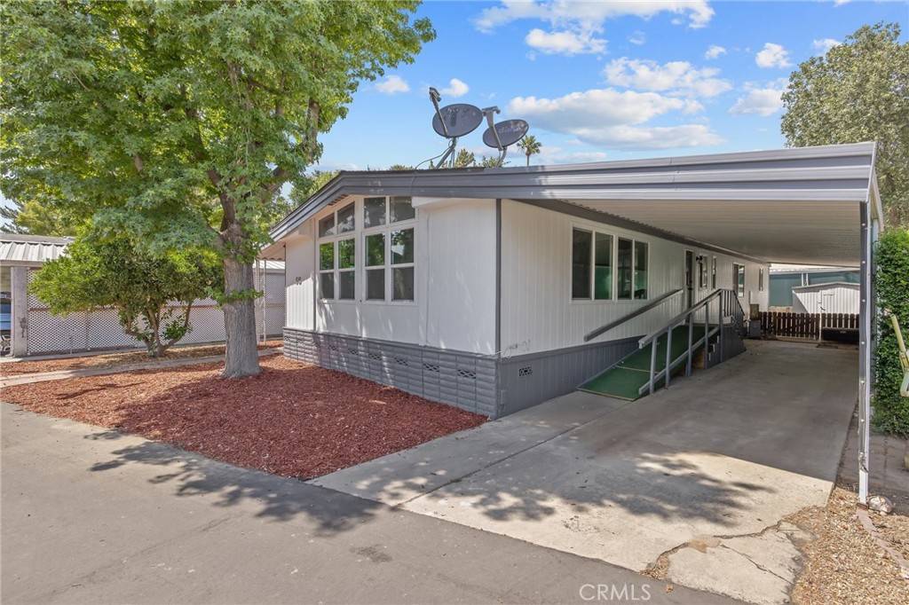 Visalia, CA 93277,2400 W Midvalley AVE #S8