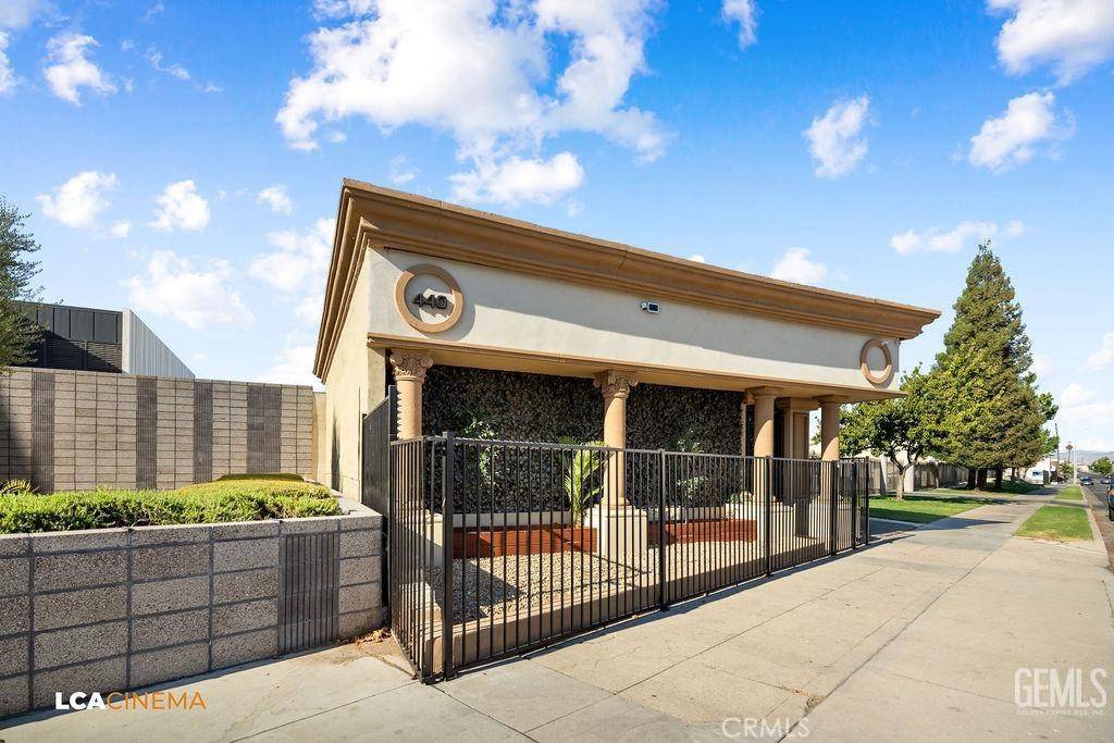 Bakersfield, CA 93301,440 19th ST