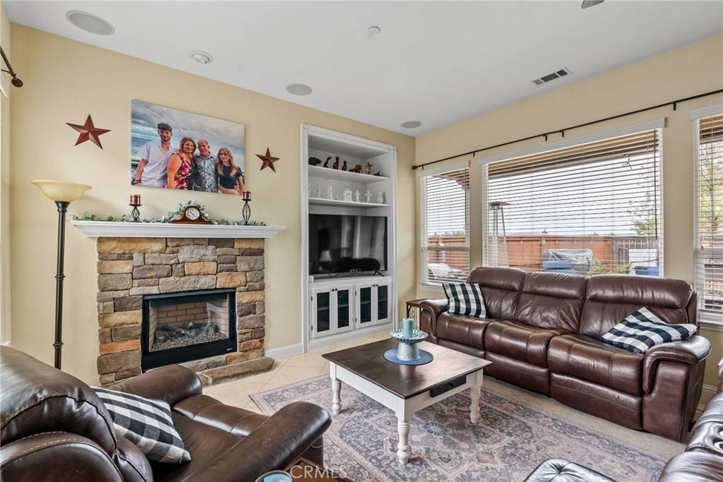 Santa Maria, CA 93455,5889 Aubrey WAY