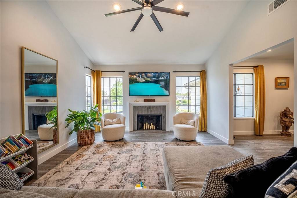 Santa Maria, CA 93455,174 Wilson DR