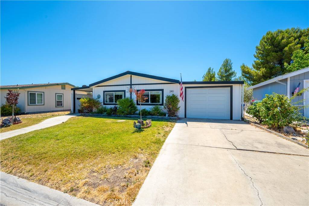 Paso Robles, CA 93446,240 Lark DR