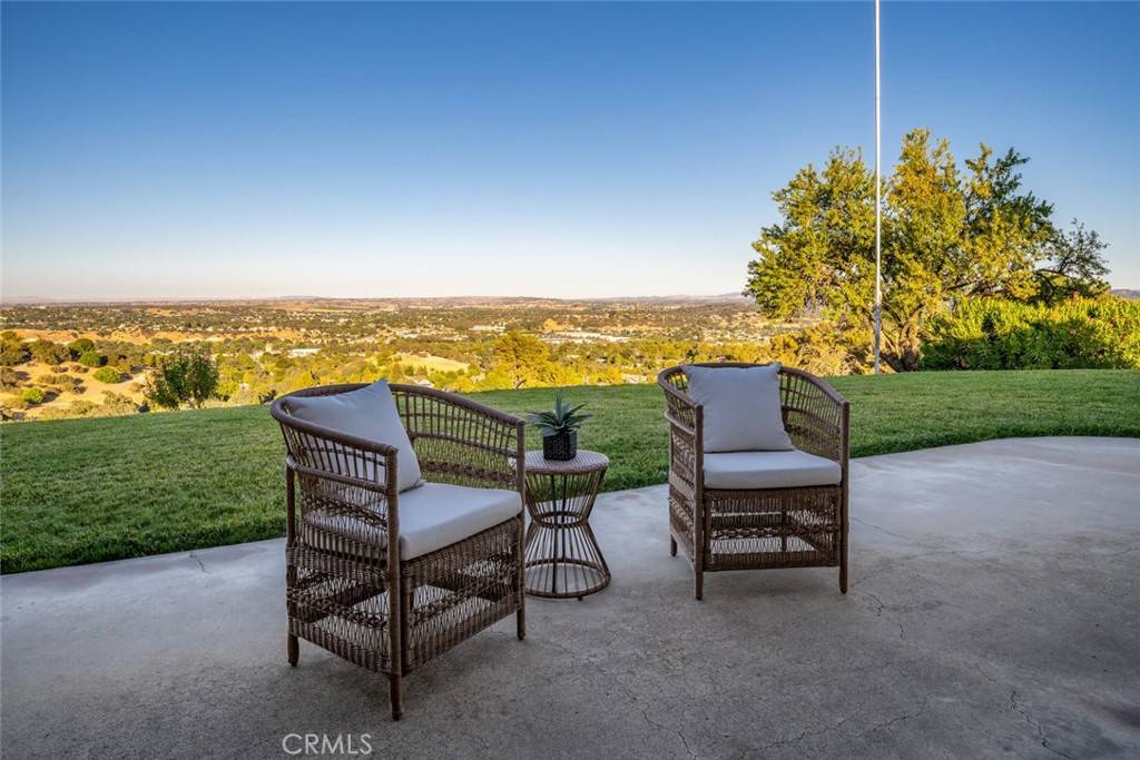 Paso Robles, CA 93446,490 Pacific AVE