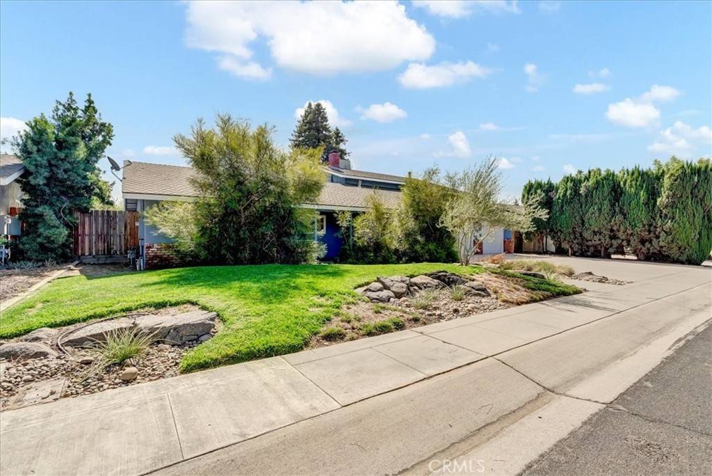 Visalia, CA 93292,1328 S Cotta ST