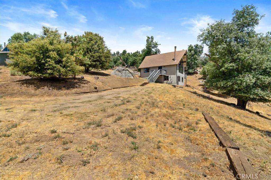 Tehachapi, CA 93561,26100 Deertrail DR