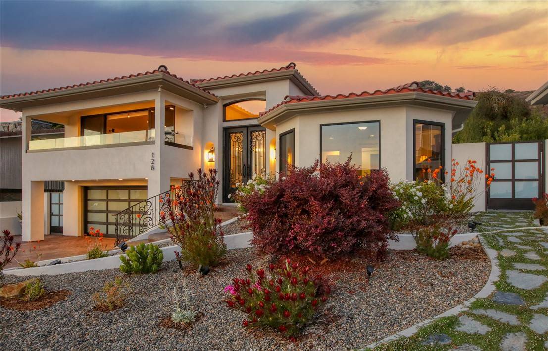 Pismo Beach, CA 93449,128 Florin ST