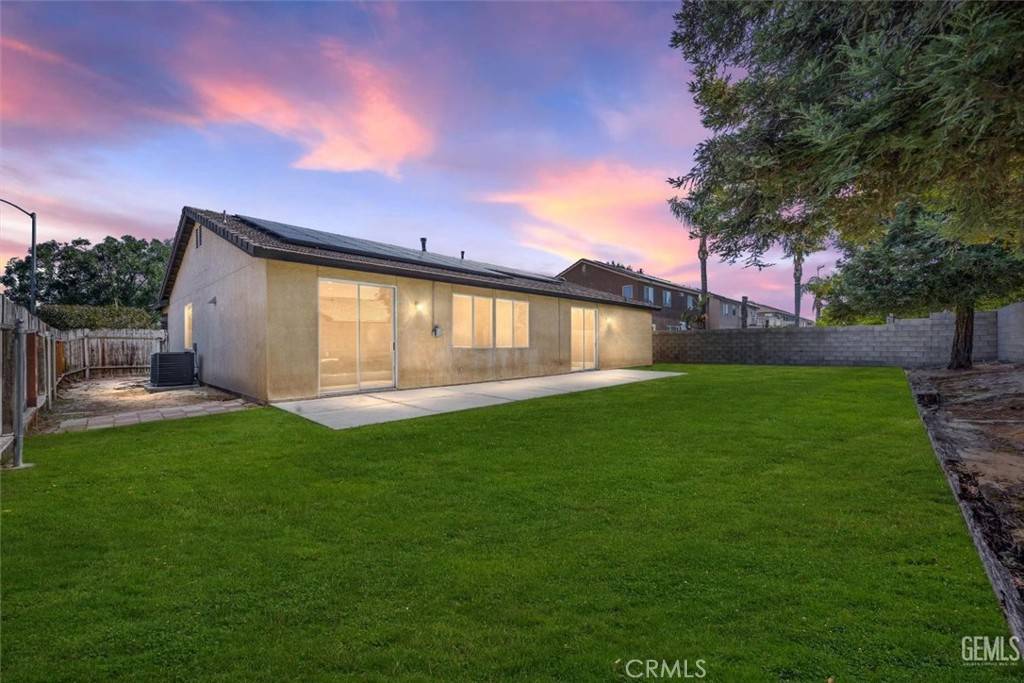 Bakersfield, CA 93311,9509 Metropolitan WAY