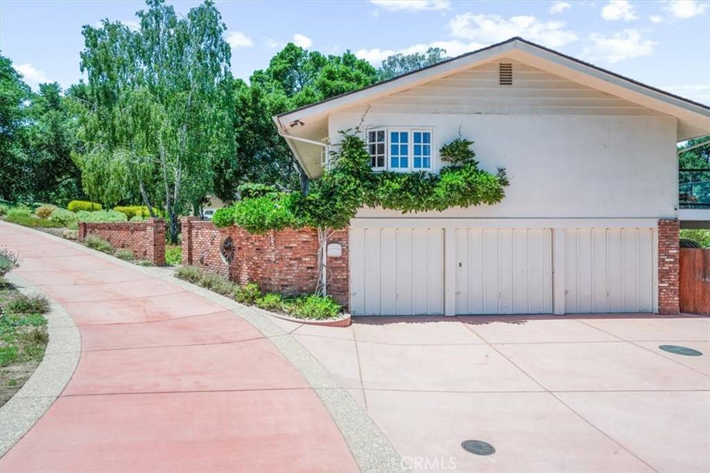 Santa Maria, CA 93455,2355 Lake Marie DR