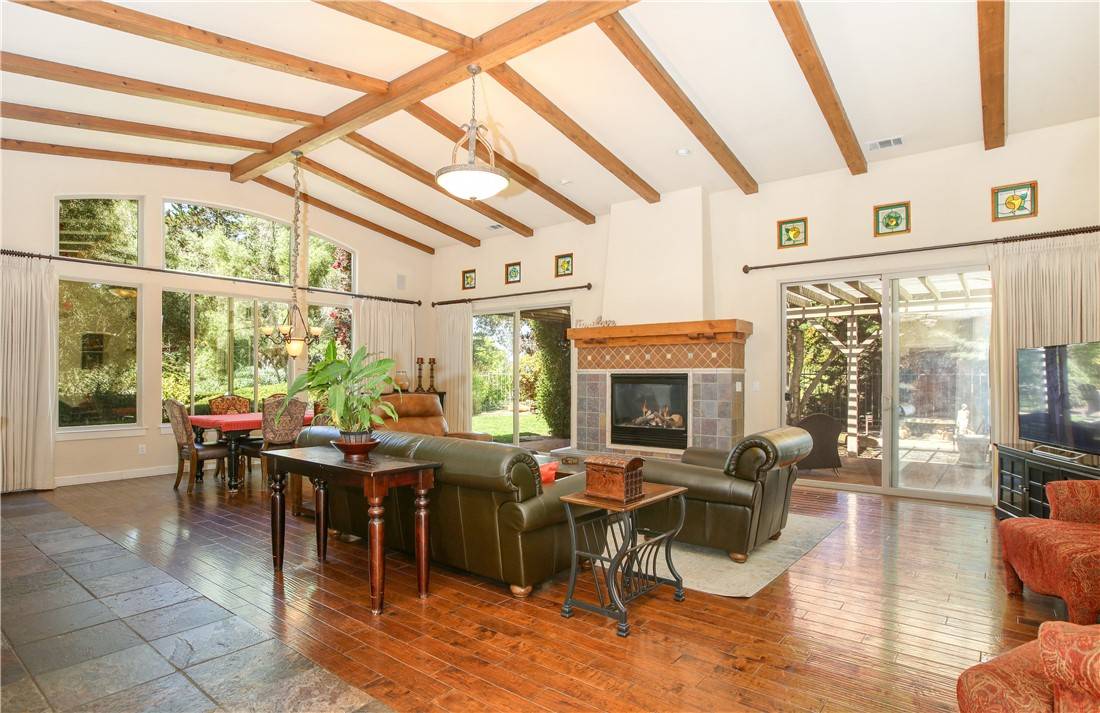 Arroyo Grande, CA 93420,824 Jacana CT