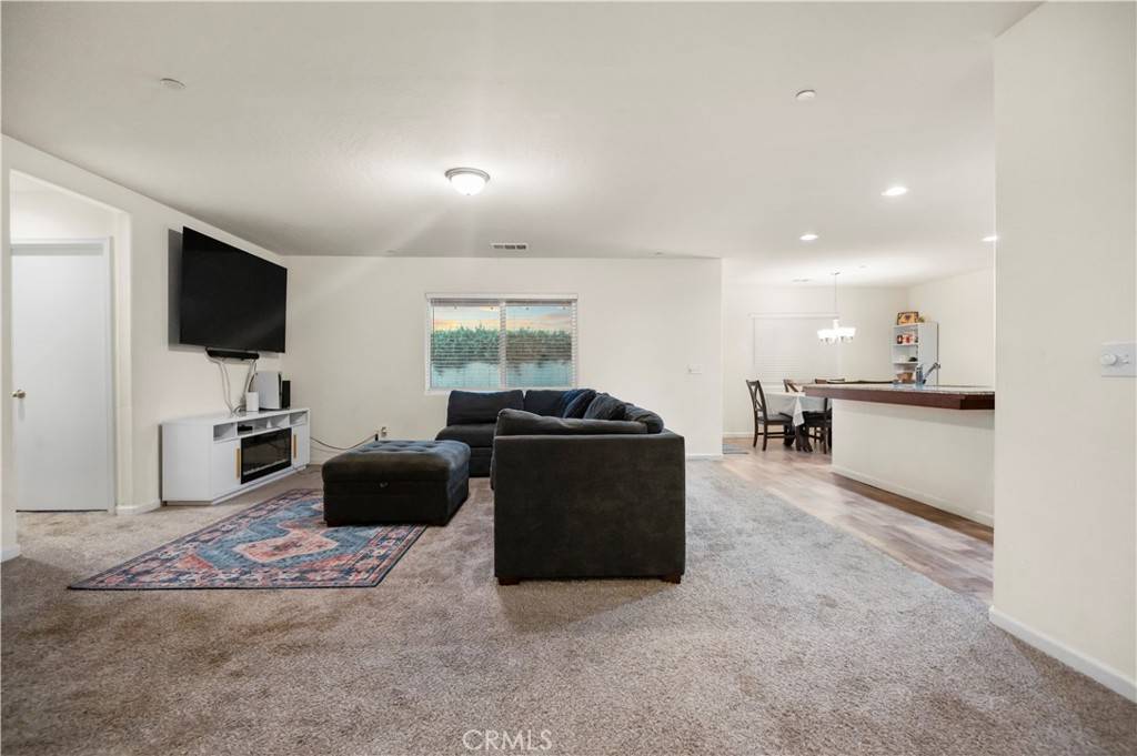 Hanford, CA 93230,2463 Madeline DR