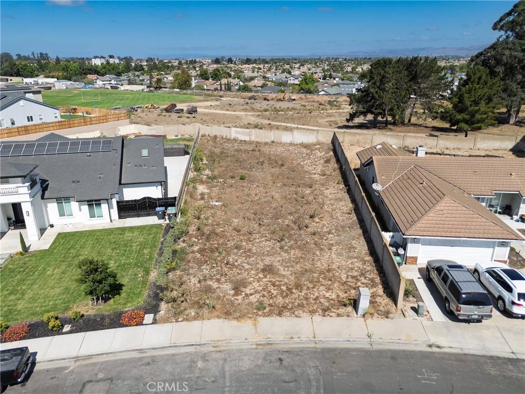 Santa Maria, CA 93455,827 Firefox DR