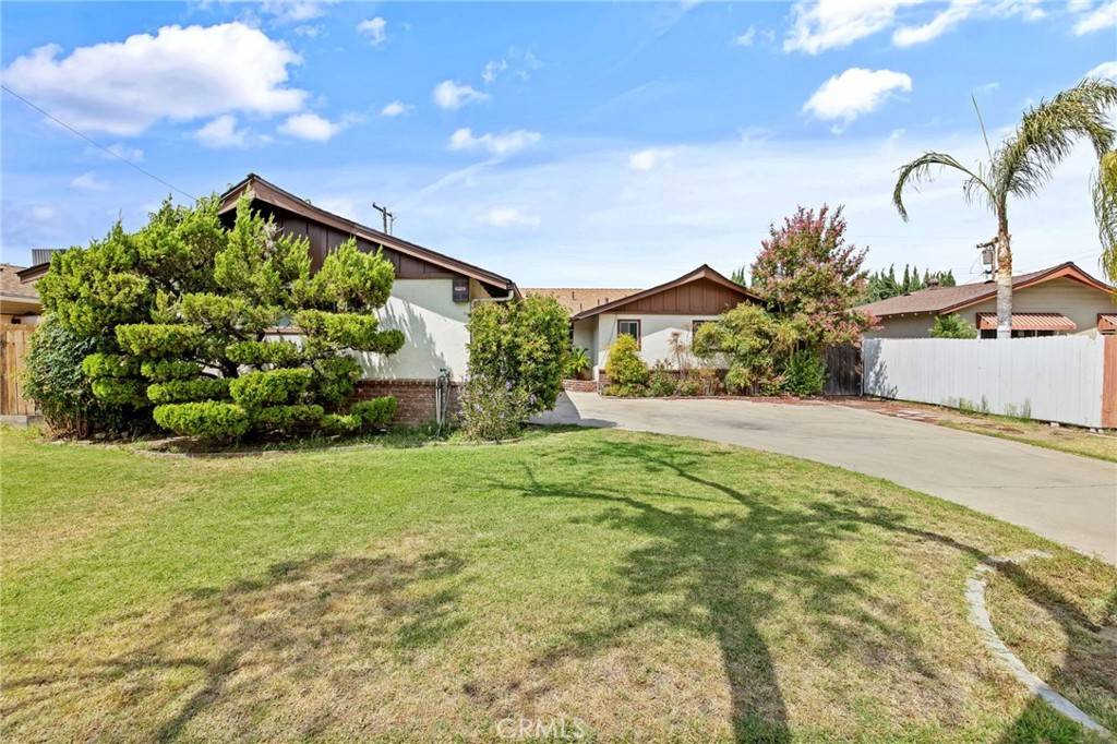 Fresno, CA 93726,3935 N Tollhouse RD