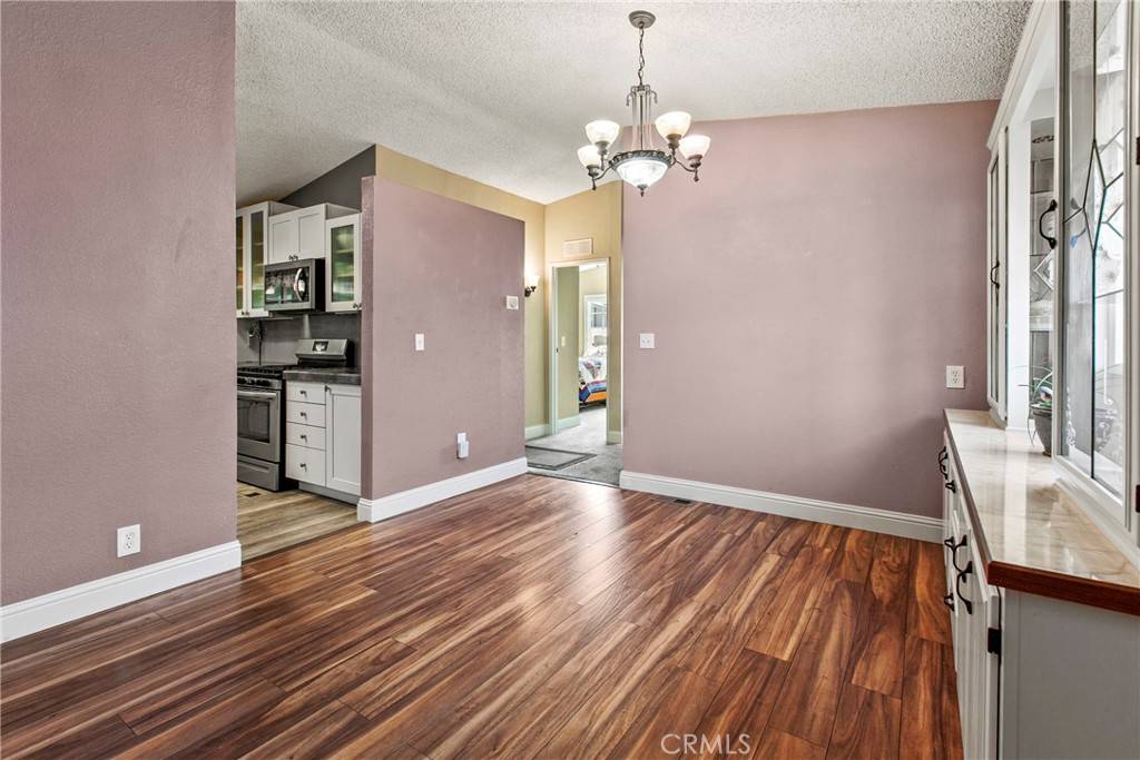 Santa Maria, CA 93455,977 S Ridge View