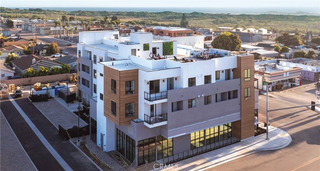 Grover Beach, CA 93433,402 W Grand AVE #302