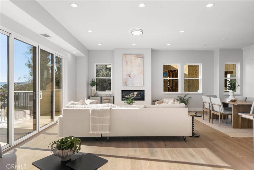 Pismo Beach, CA 93449,2734 Barcelona