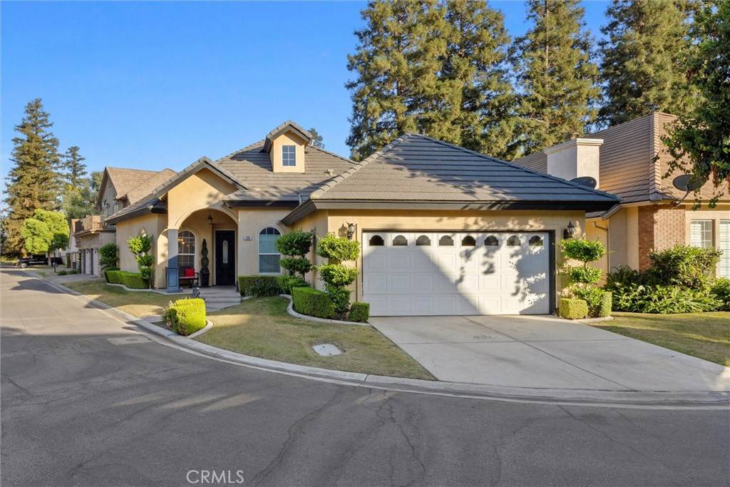 Bakersfield, CA 93309,124 Stockdale CIR