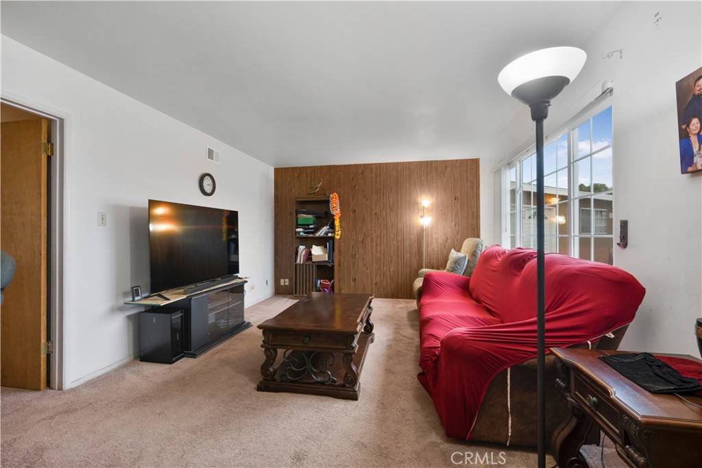 Santa Maria, CA 93458,1412 N Smith