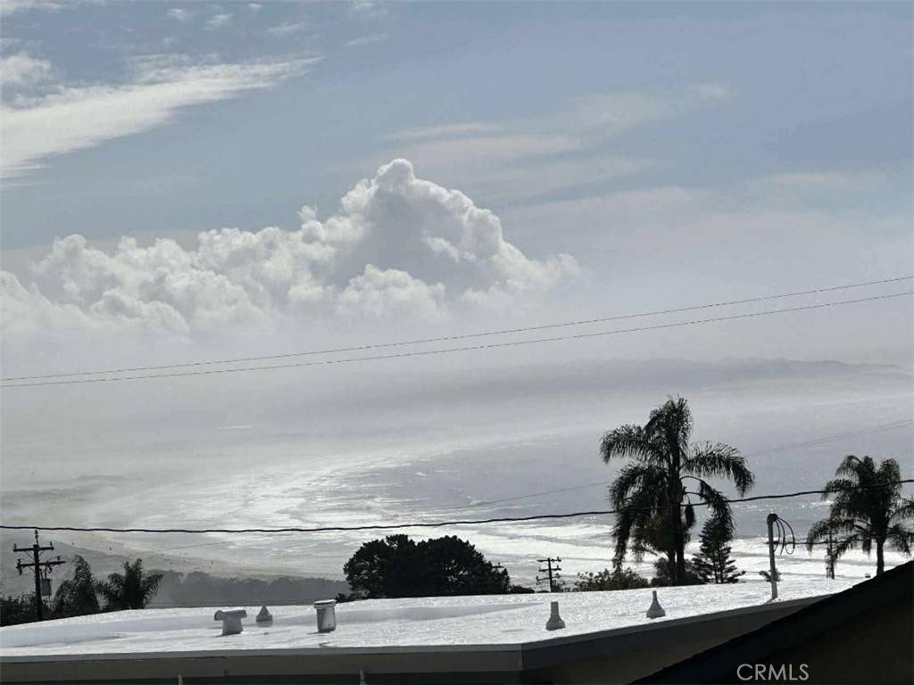 Pismo Beach, CA 93449,960 Tulare