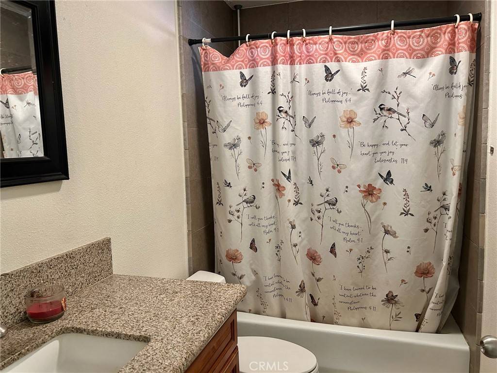 Santa Maria, CA 93458,1011 W Harding AVE