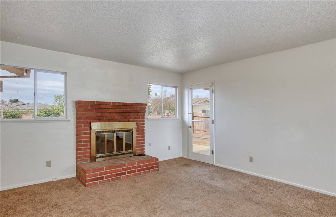 Arroyo Grande, CA 93420,848 Valley RD