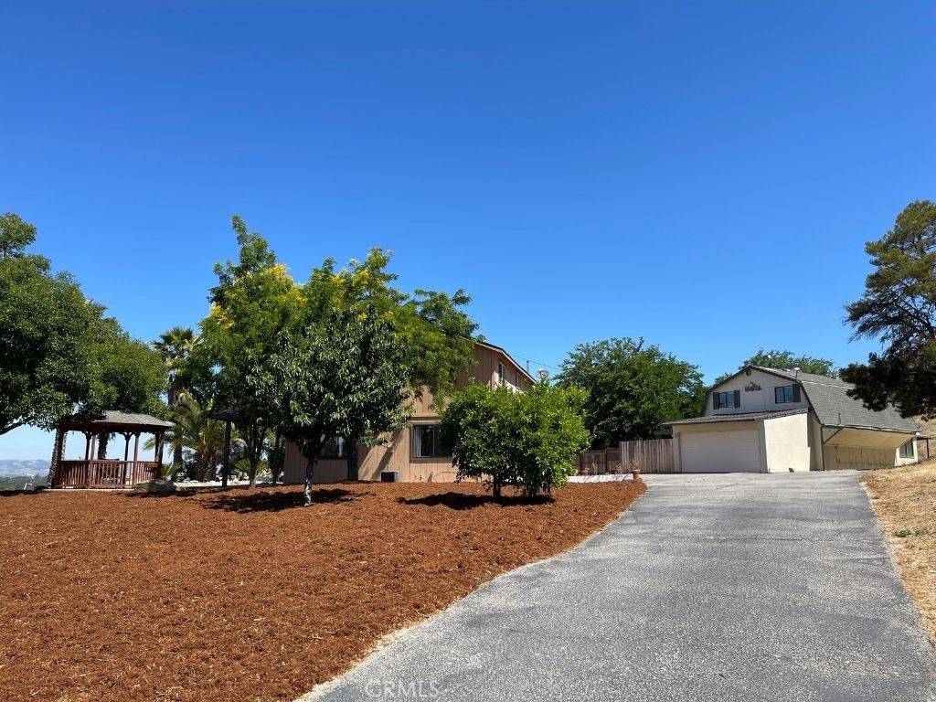 Templeton, CA 93465,3660 E. HWY. 41