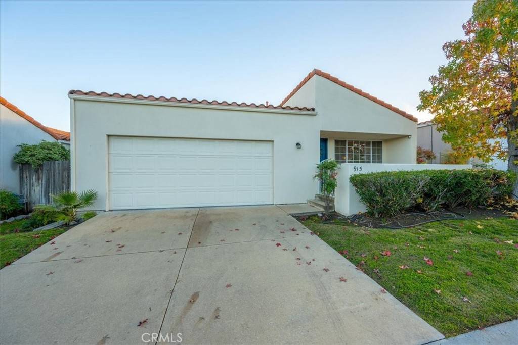 Atascadero, CA 93422,915 Patria