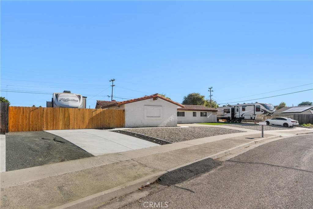 Santa Maria, CA 93455,3334 Fair Oaks DR